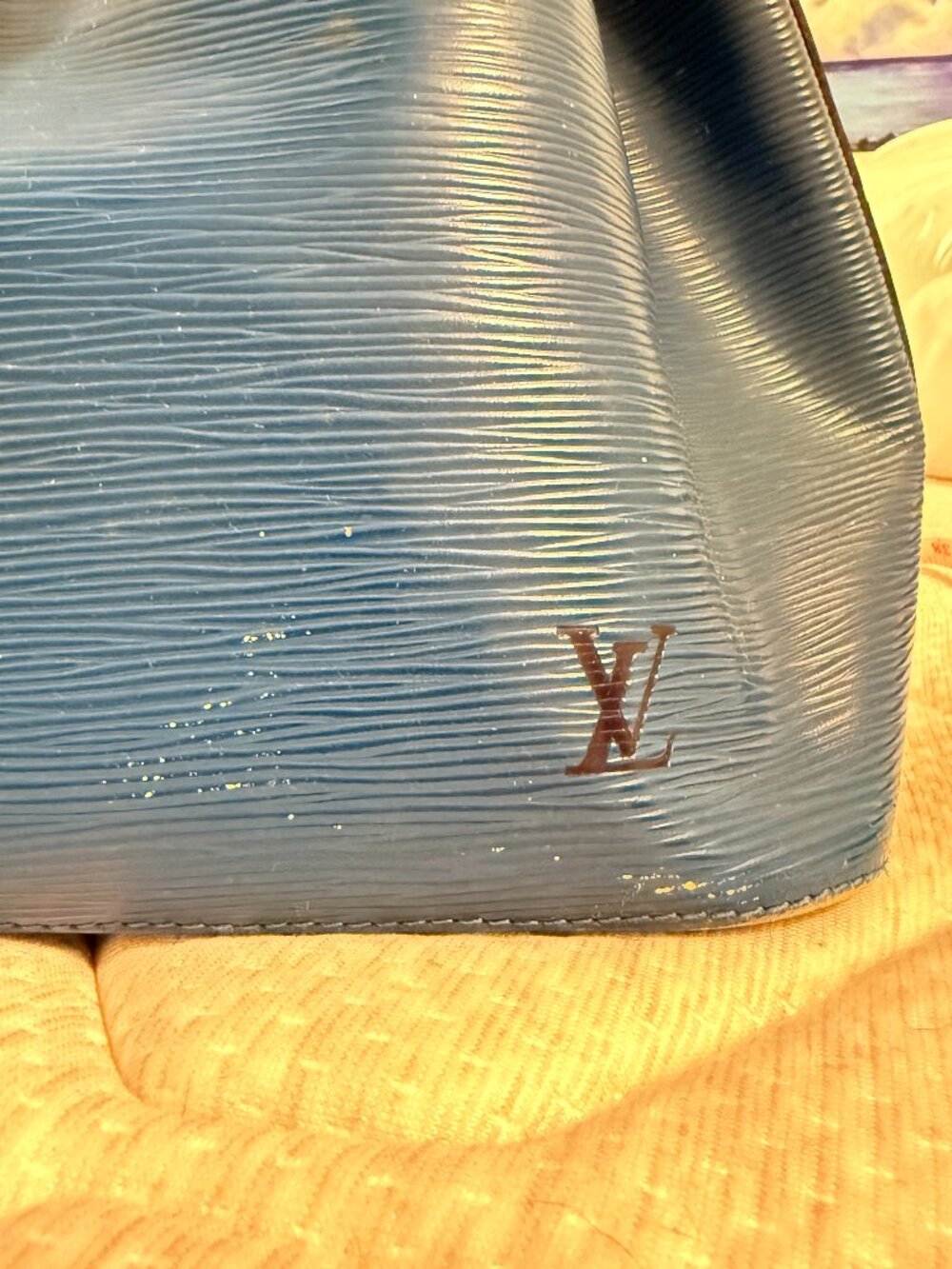 Louis Vuitton Neo Noe Epi Leather Drawstring Bag - Picture 10 of 14